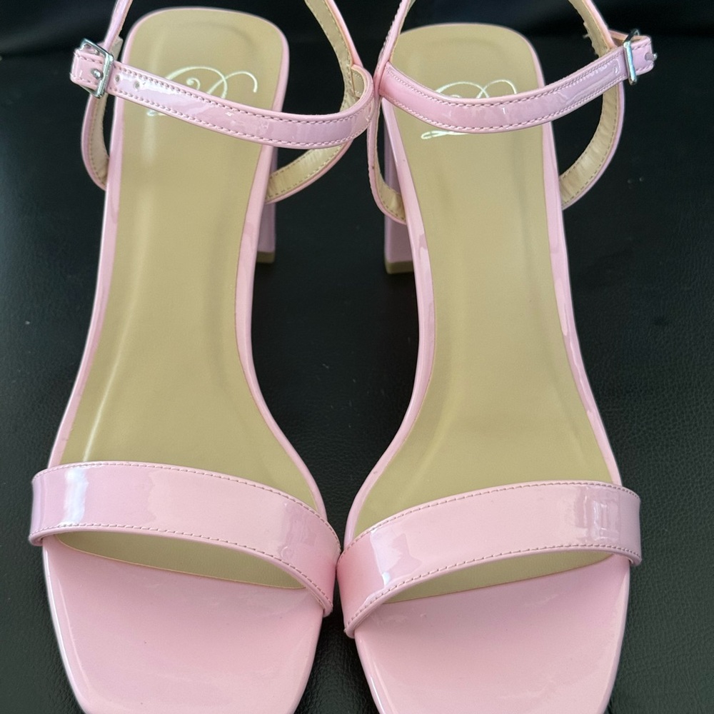 Chic Pink Strappy Sandals